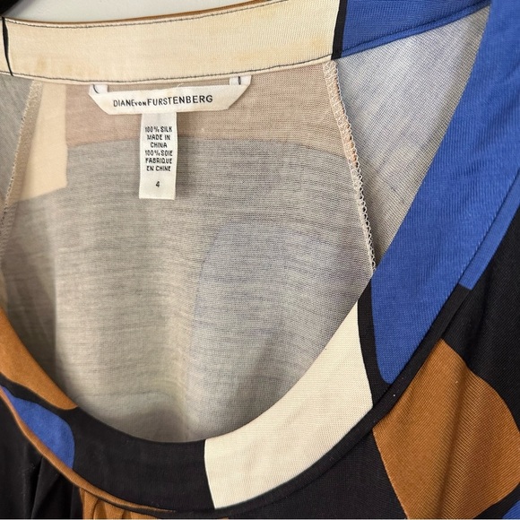 Diane VonFurstenberg Silk Colorblock Print Scoop Neck Blouse Top Size 4 - Picture 6 of 7